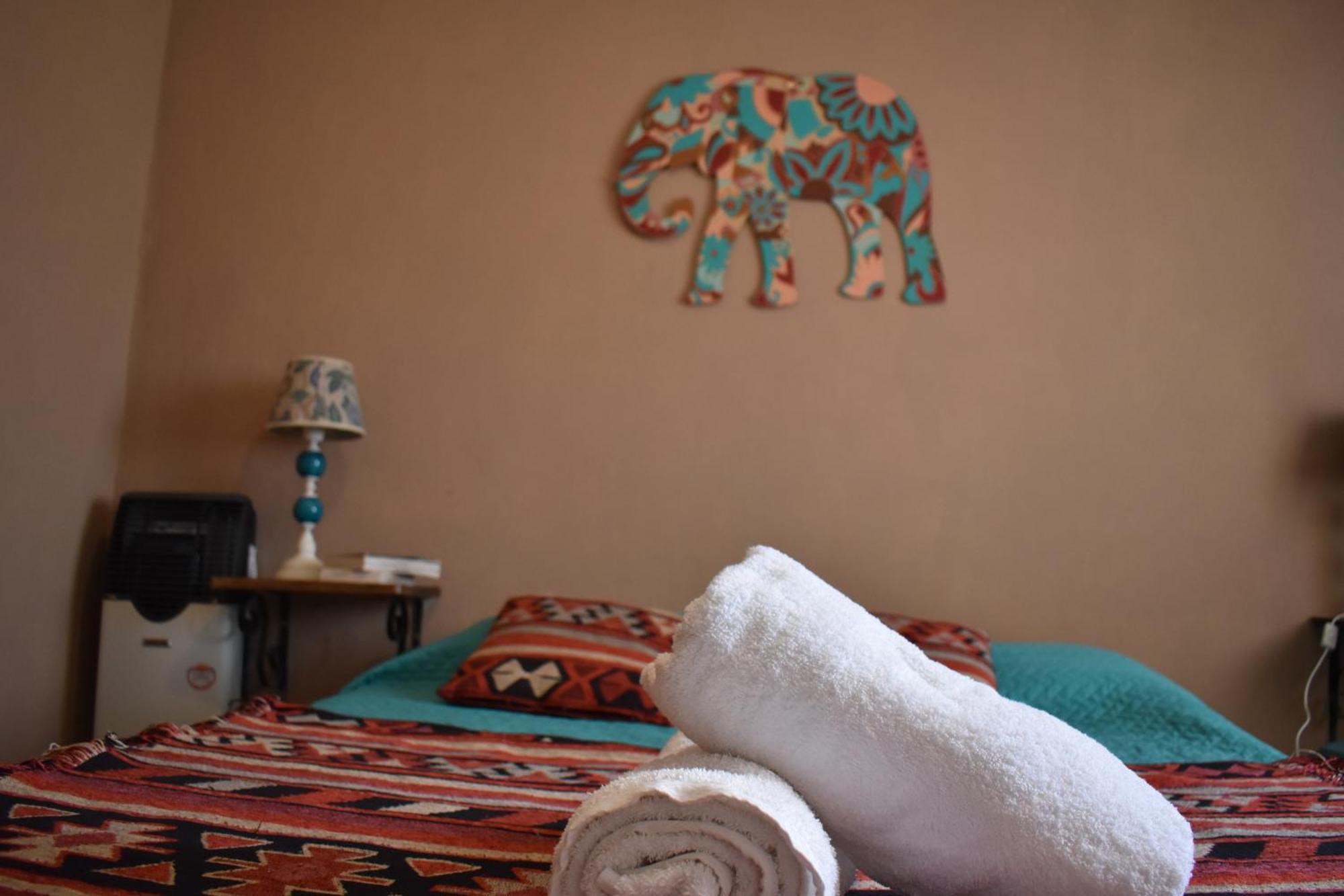 Hotel Cabanas Aparts Tierra De Glaciares Ел Калафате Екстериор снимка