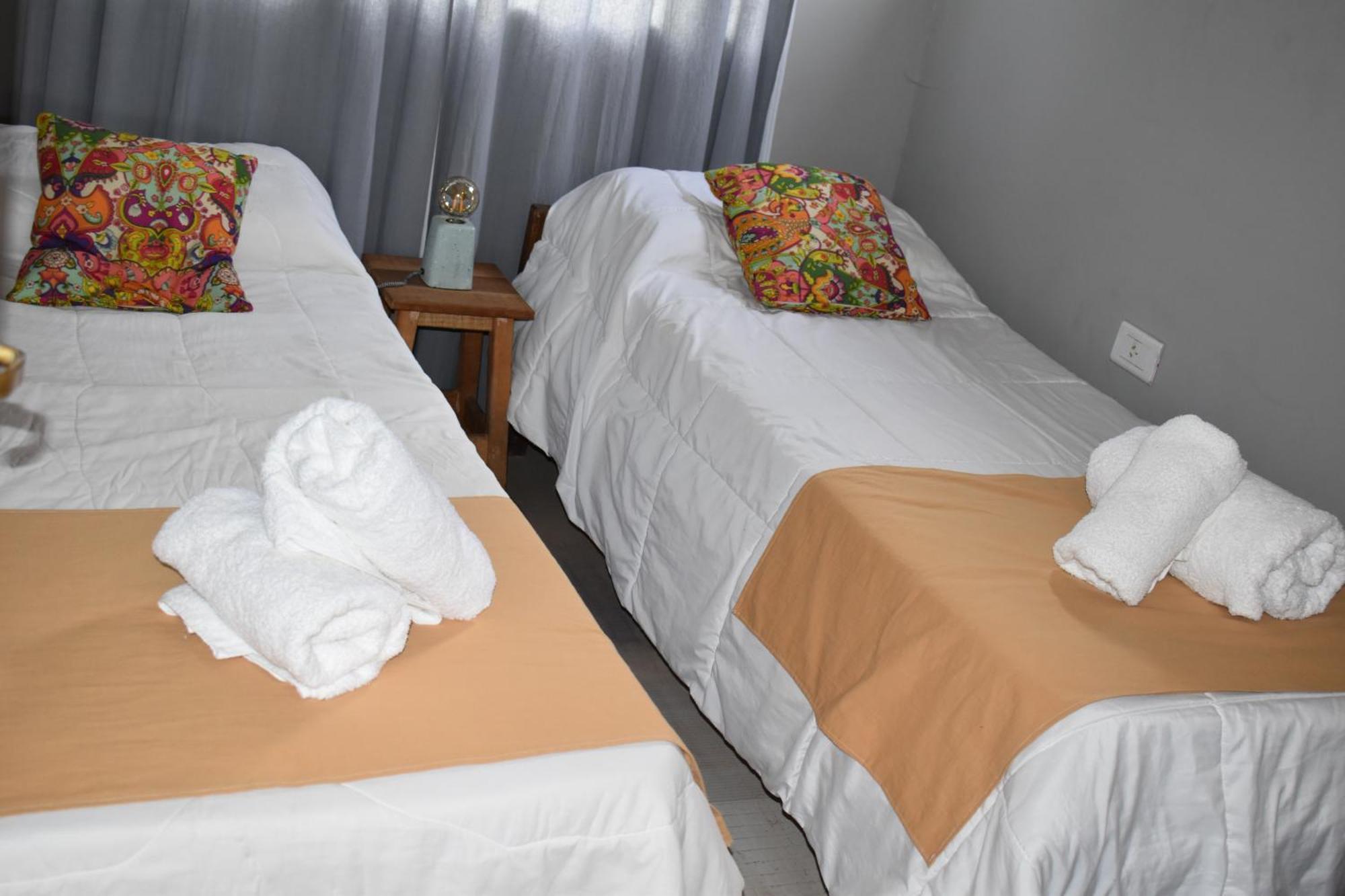 Hotel Cabanas Aparts Tierra De Glaciares Ел Калафате Екстериор снимка