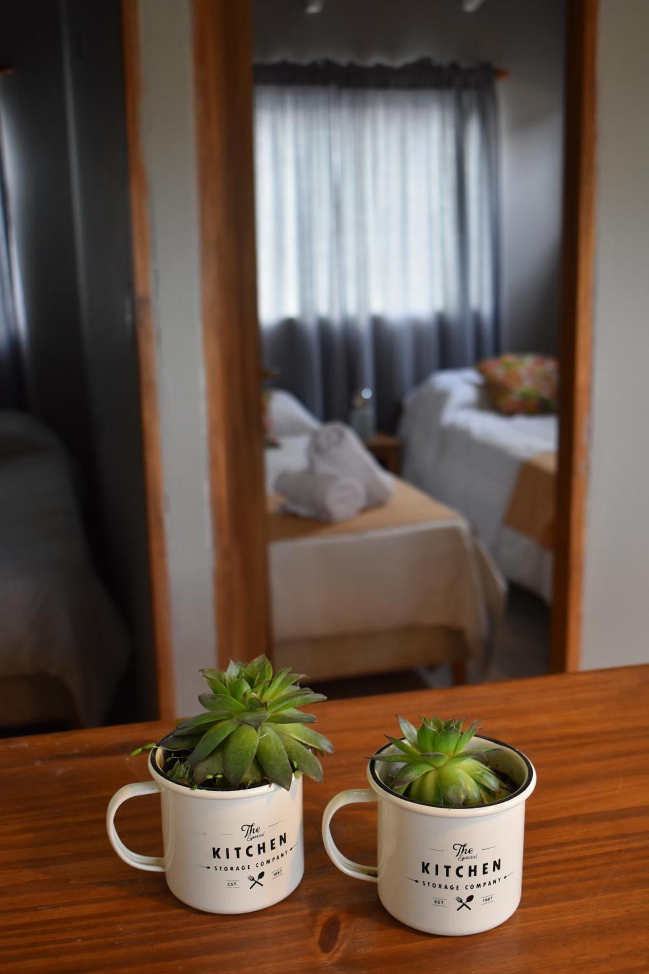 Hotel Cabanas Aparts Tierra De Glaciares Ел Калафате Екстериор снимка